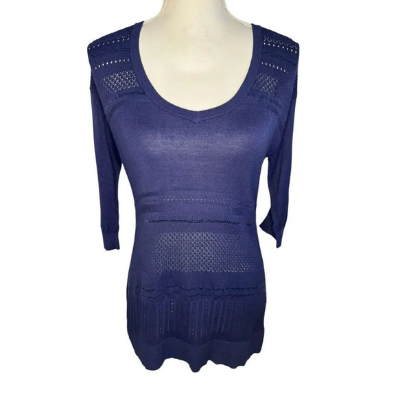 WHBM Women’s XS Navy Blue Open Weave Embellished V-Neck Sweater - Picture 2 of 8